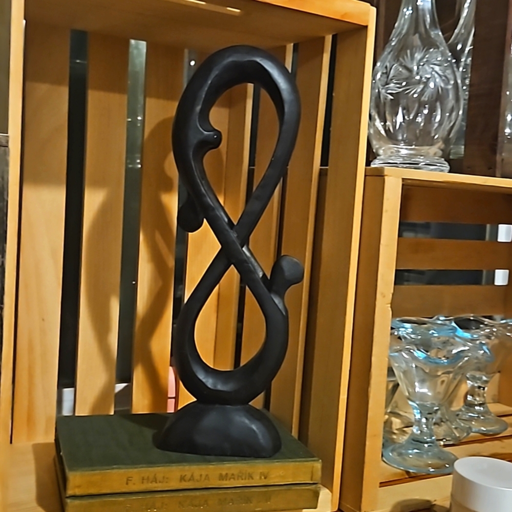 Man & Woman Embrace Wooden Statue